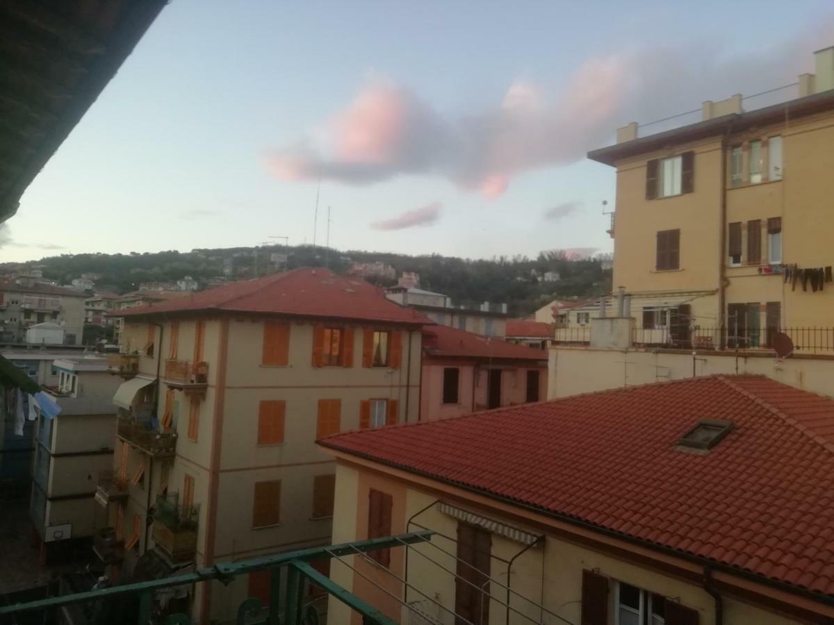 La Casa Di Sara Apartment La Spezia Luaran gambar